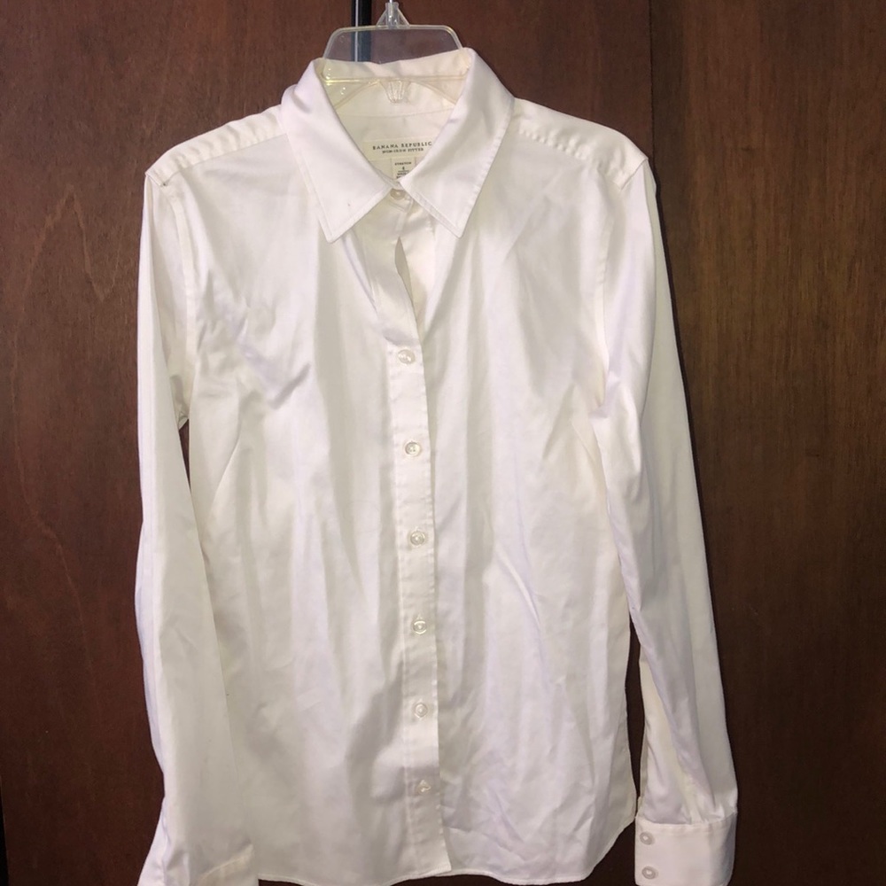 Banana republic non iron fitted blouse